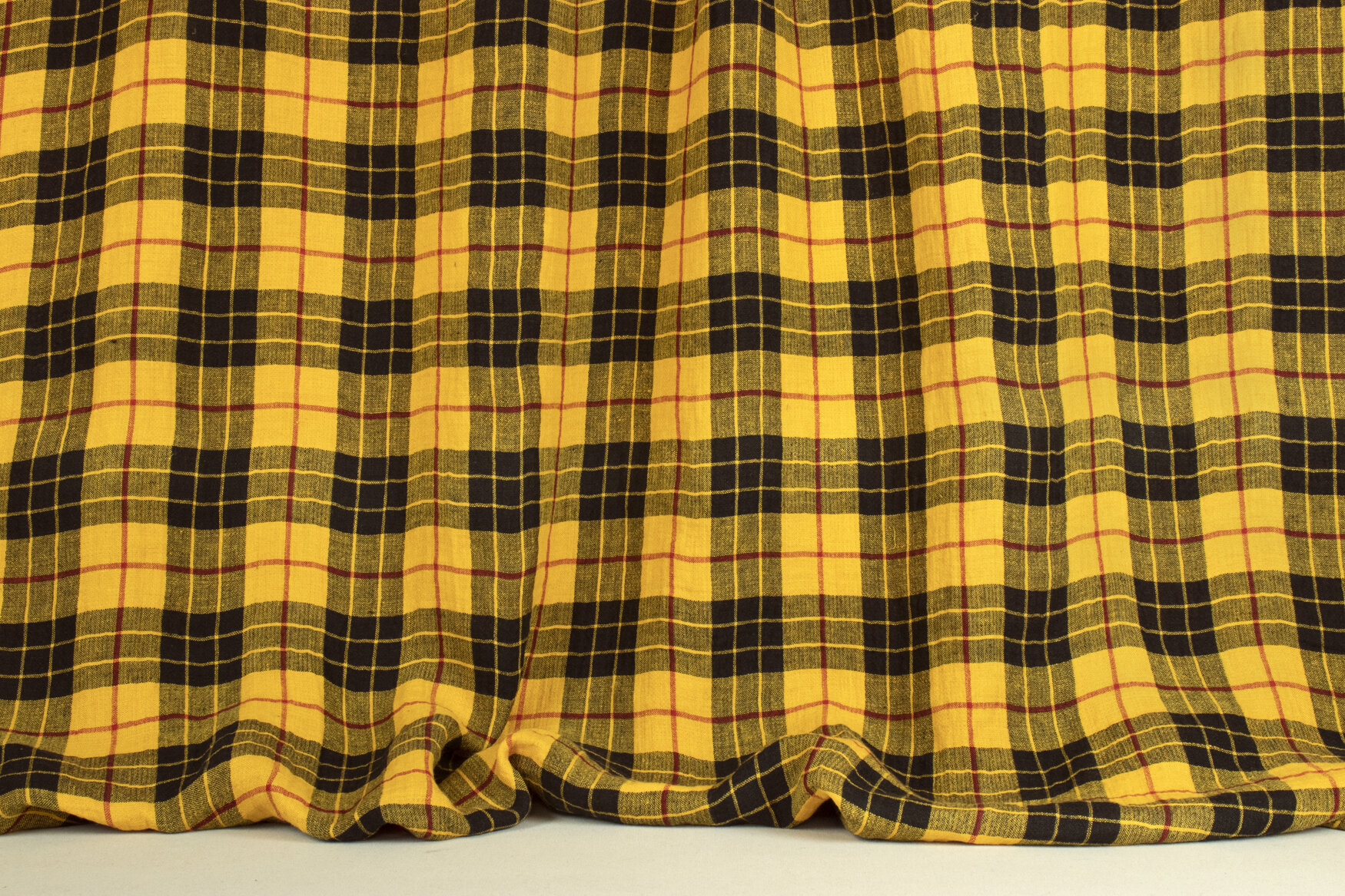 Yellow Tartan Plaid Irish Linen - Inverness - 11 Yard Piece — Dallas A.  Saunders Artisan Textiles & More